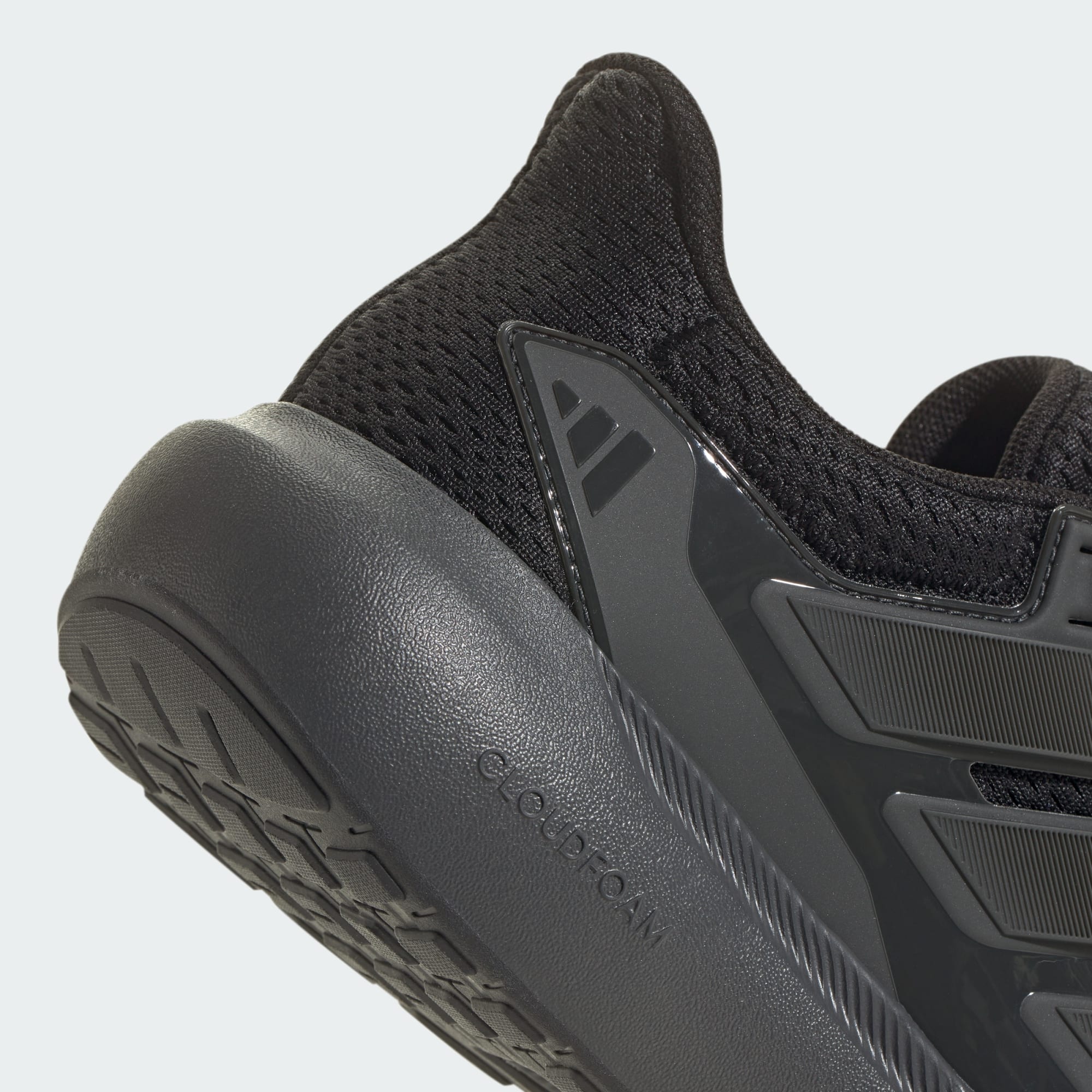 ADIDAS ULTIMASHOW 2.0 JI2417